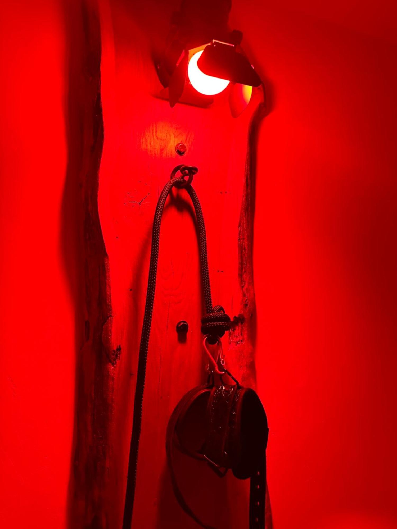 Loveroom En Bords De Meuse Floing Exteriör bild